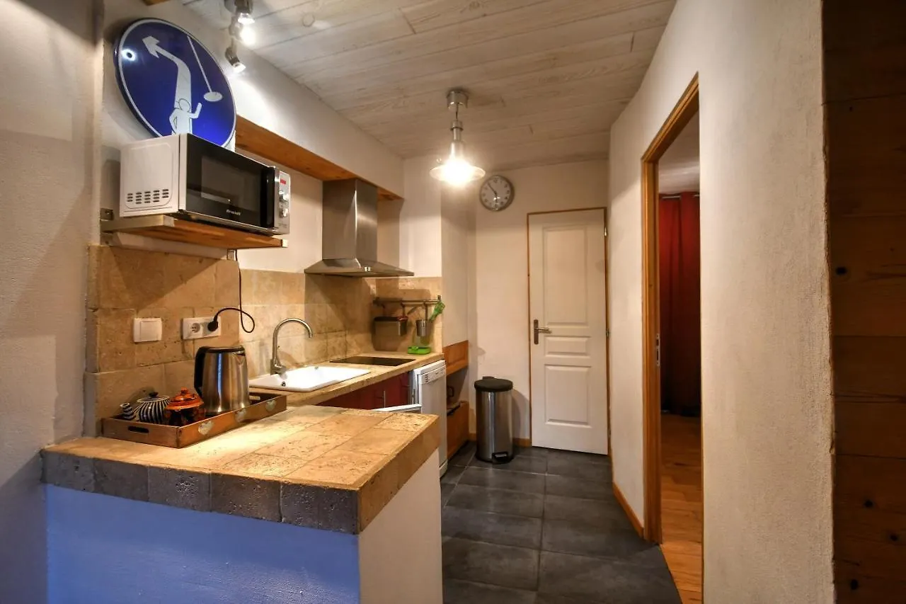 petite maison à Huez Appartement